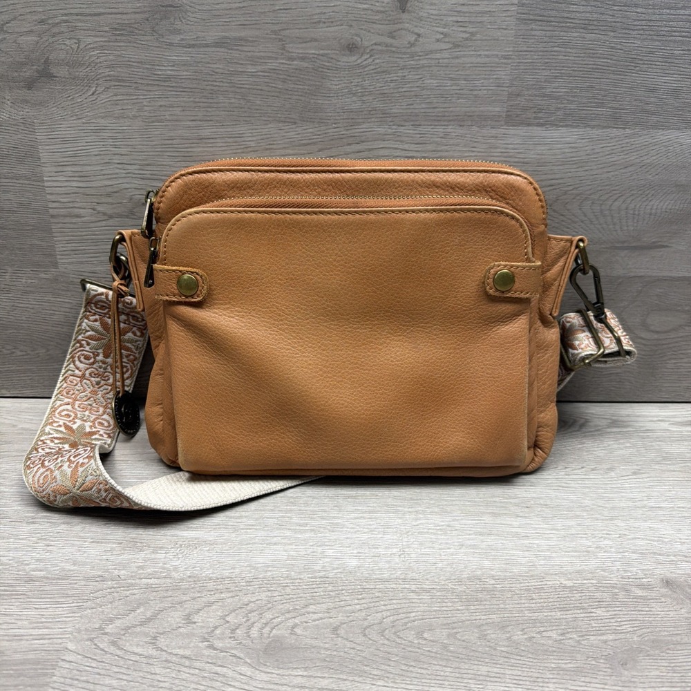 Minooy - The Bali Three-Layer Leather Crossbody Shoulder & Clutch Bag